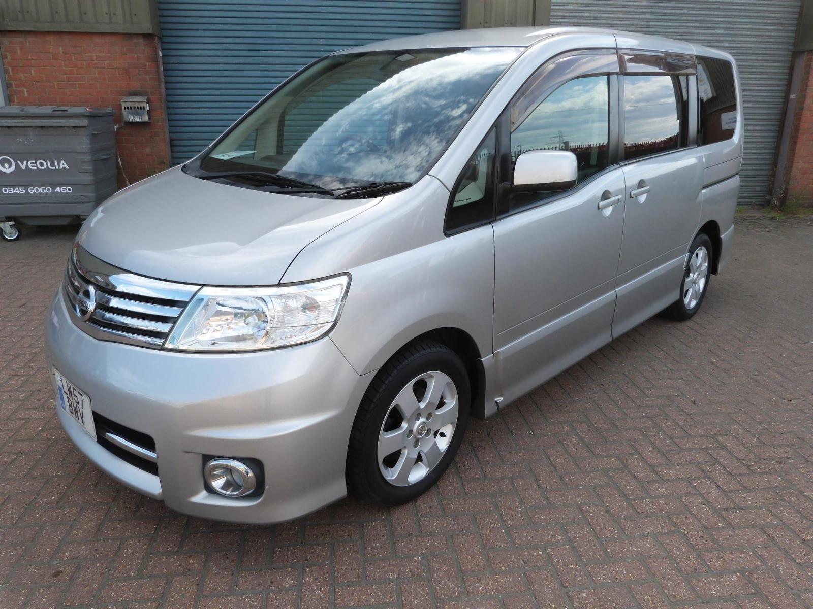 2007 Nissan Serena