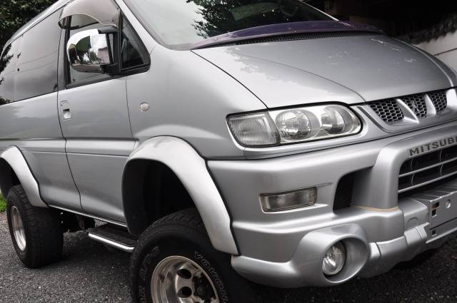 2006 Mitsubishi Delica 3.0 Space Gear Active Field (Deposit Taken)