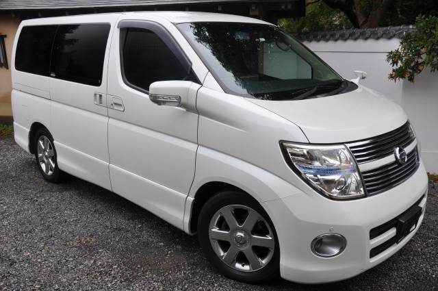 2009 Nissan Elgrand 3.5 Highway Star