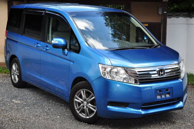 Honda Stepwagon 2.0 L (Deposit Taken) MPV Petrol Blue