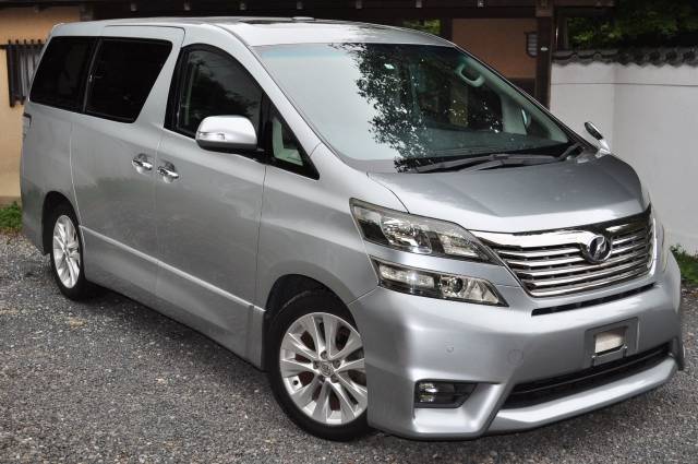 Toyota Vellfire 2.4i Z MPV Petrol Silver Grey