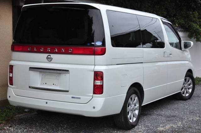 2005 Nissan Elgrand XL 3.5i Auto