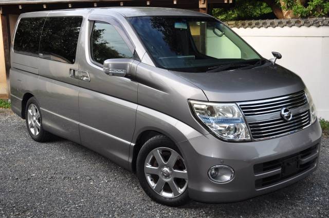 Nissan Elgrand Highway Star 2.5i Auto (Deposit Taken) MPV Petrol Grey