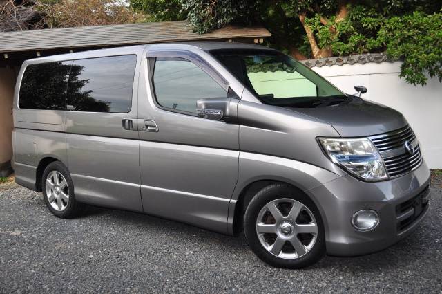 2009 Nissan Elgrand Highway Star 2.5i Auto (Deposit Taken)