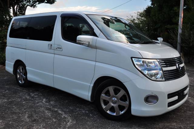 2009 Nissan Elgrand 3.5 Highway Star Black Leather Edition