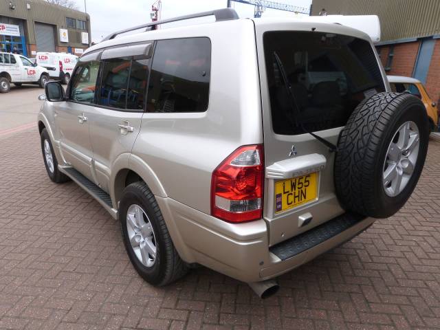 2005 Mitsubishi Pajero Super Exceed 3.5i Auto DEPOSIT TAKEN