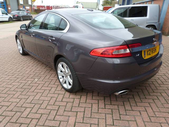 2009 Jaguar XF 3.0d V6 Luxury 4dr Auto