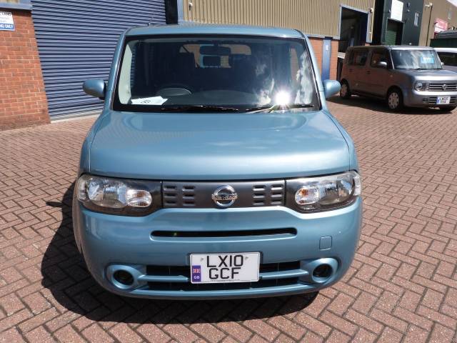 2010 Nissan Cube 1.5X Indigo Selection