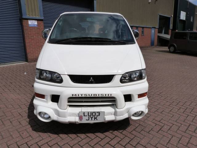 2003 Mitsubishi Delica Chamonix 3.0i Auto