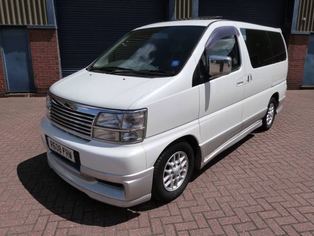 Nissan Elgrand 3.2 Highway Star 4WD (Spares or Repair) MPV Diesel White