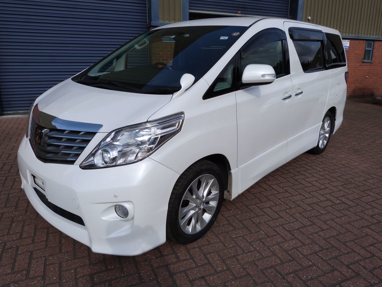 2010 Toyota Alphard