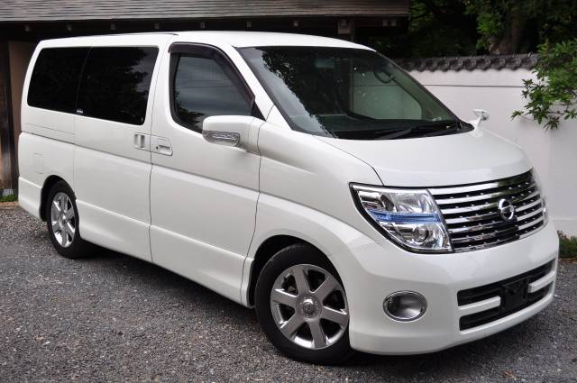 Nissan Elgrand 4WD 3.5i Auto MPV Petrol White