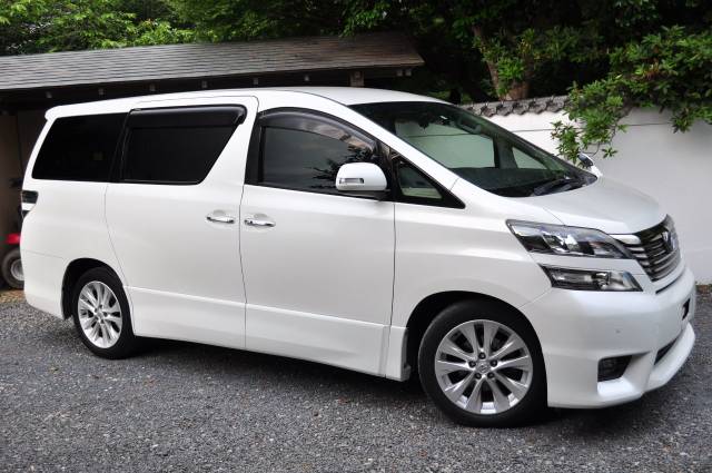 2010 Toyota Vellfire Z 2.4i Auto