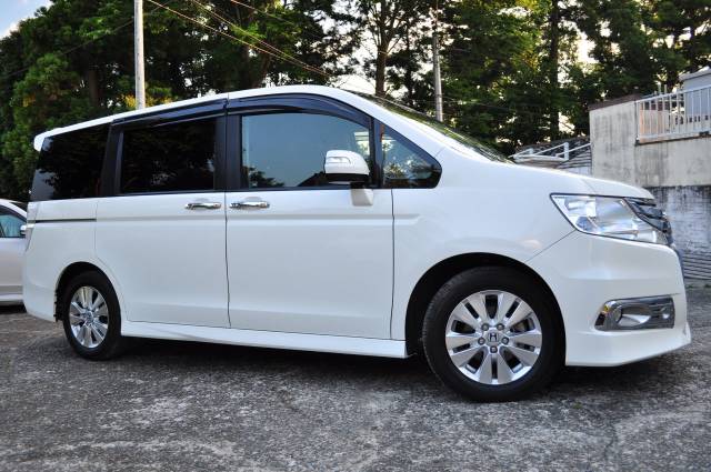 2011 Honda Stepwagon Spada Z 2.0i Auto (DEPOSIT TAKEN)