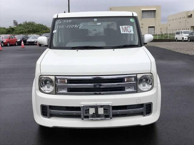 2005 Nissan Cube Rider Model 1.5i Auto Only 15,000 Miles