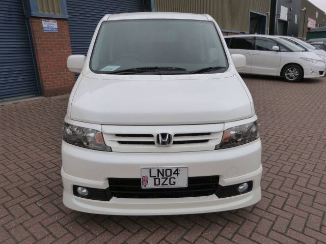 2004 Honda Stepwagon Spada S Model 2.0i Auto