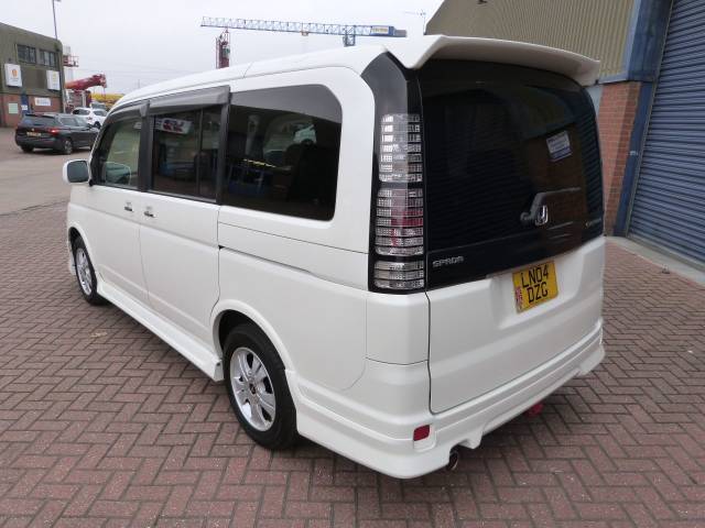 2004 Honda Stepwagon Spada S Model 2.0i Auto