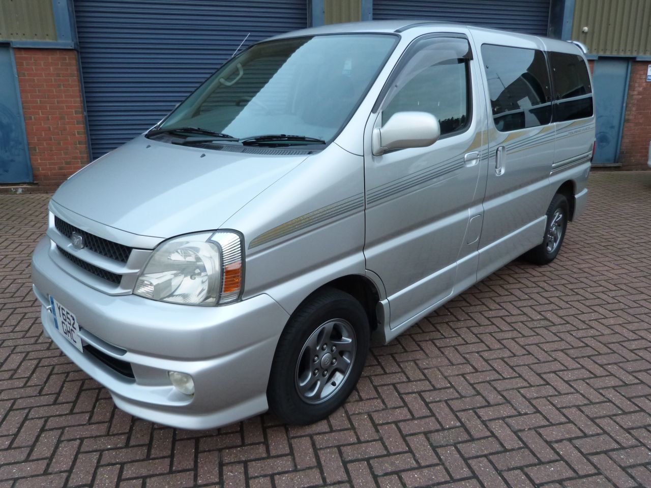 2001 Toyota Hiace