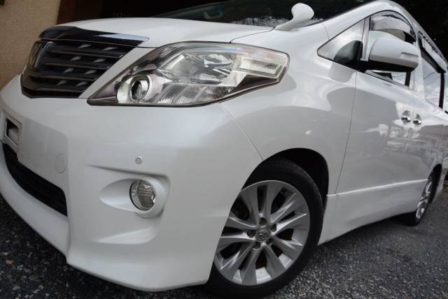 2008 Toyota Alphard S 2.4i Only 33,000 Miles