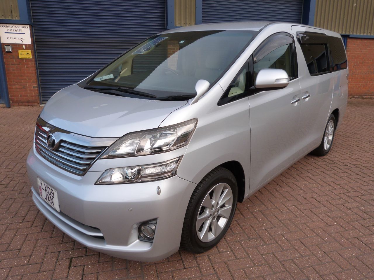 2009 Toyota Vellfire